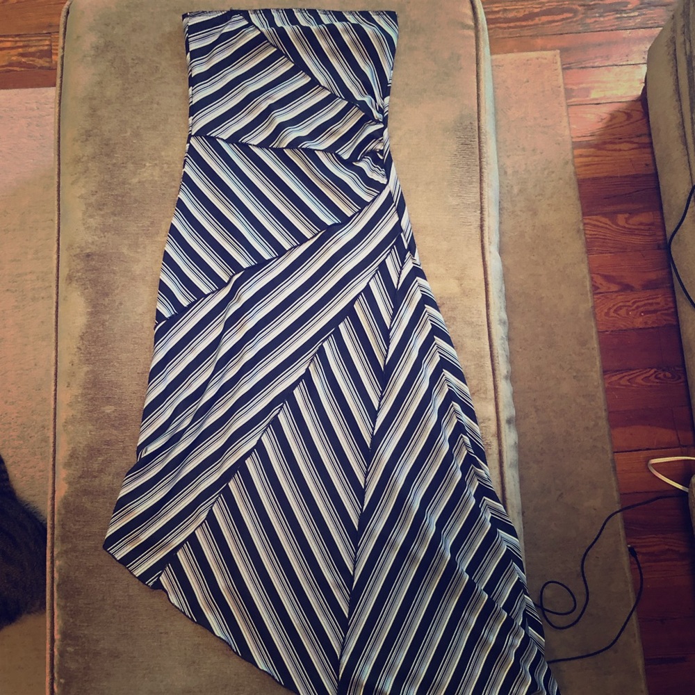 Asymmetrical strapless dress - size Small
